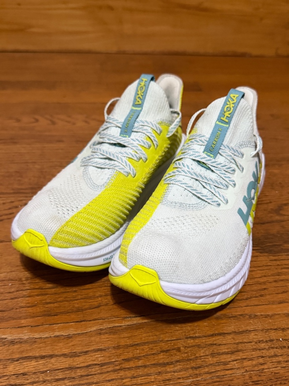 Hoka One One Carbon X 3 Billowing Sail Evening Primrose. Like New! Women’s 7.